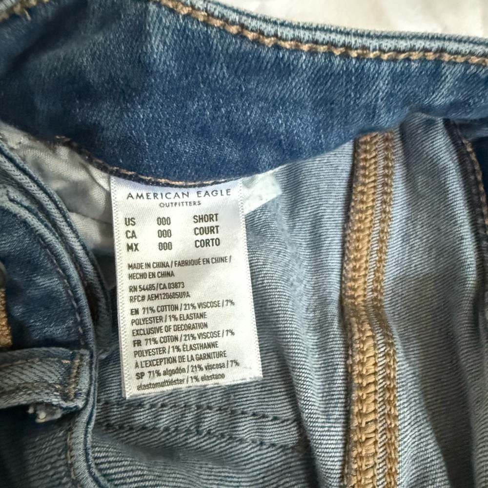 American Eagle distressed jeans